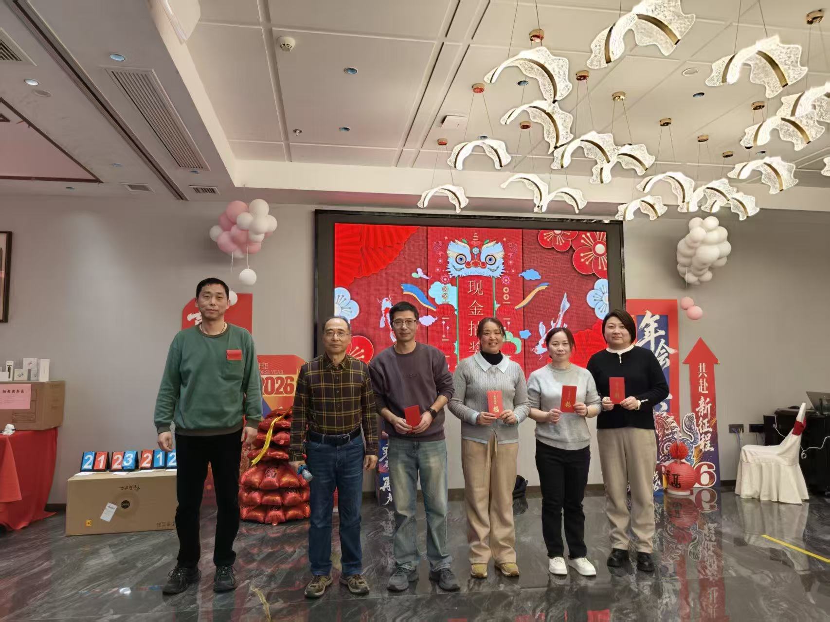 Объединившись в целях, мы отправляемся в новое путешествие. Объединившись в целях, мы отправляемся в новое путешествие.